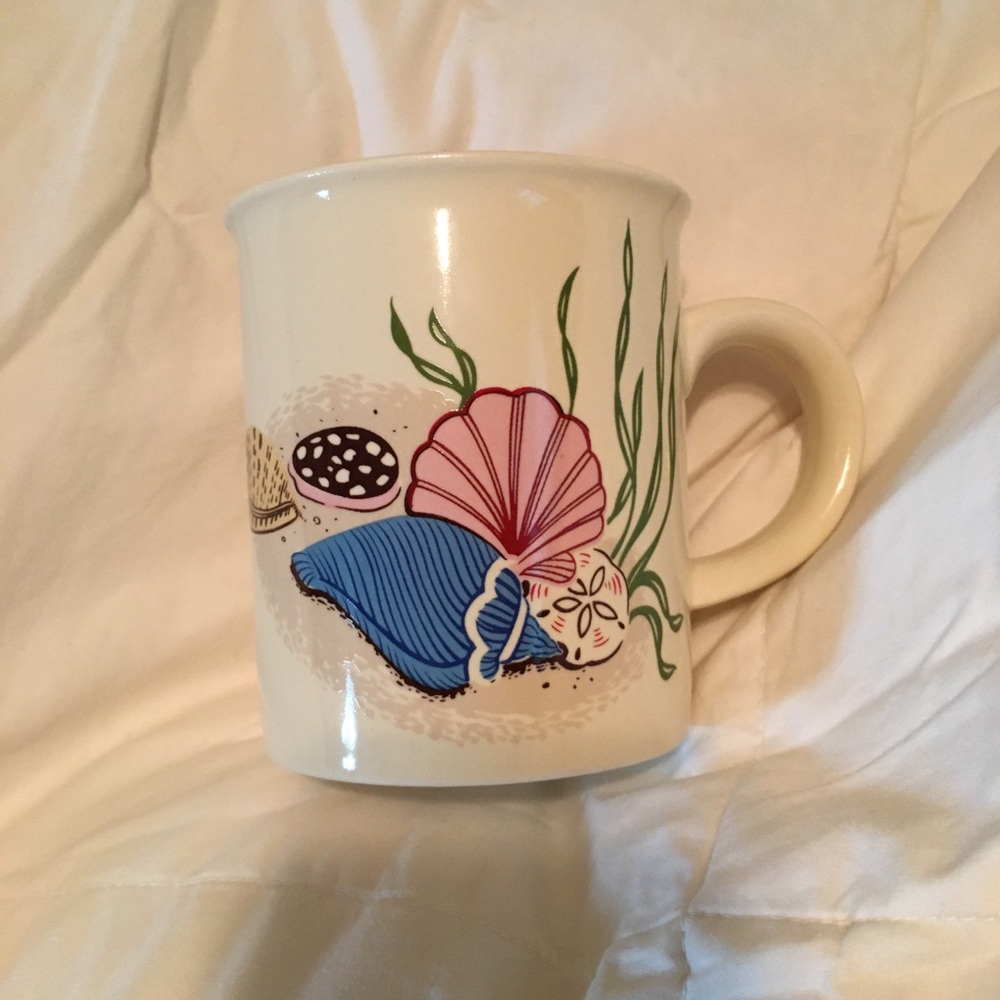 Vintage seashell mug